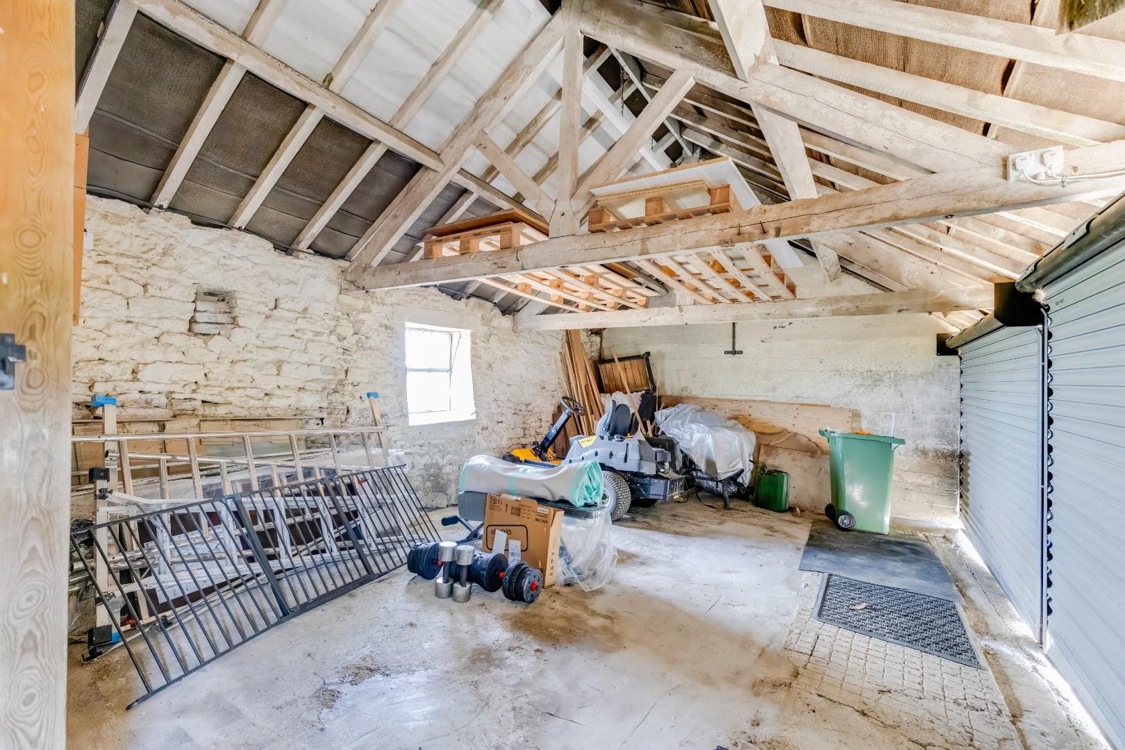 Warren Farm, Pendoylan, Nr Cowbridge, Vale of Glamorgan, CF71 7UJ